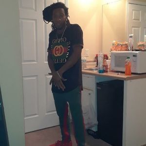 Meet your Posher, Eddie